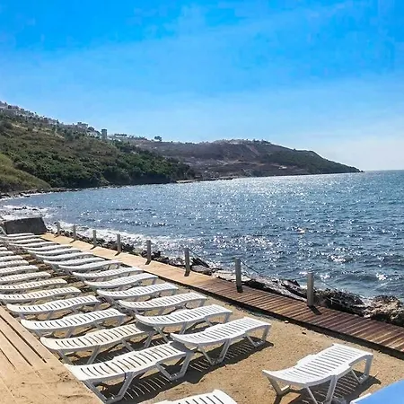 Sunset Luxury Getaway ~ Sea Views ~ Pool ~ Beach