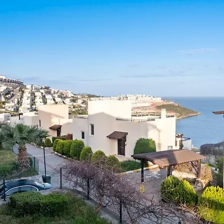 Sunset Luxury Getaway ~ Sea Views ~ Pool ~ Beach * Bogazici